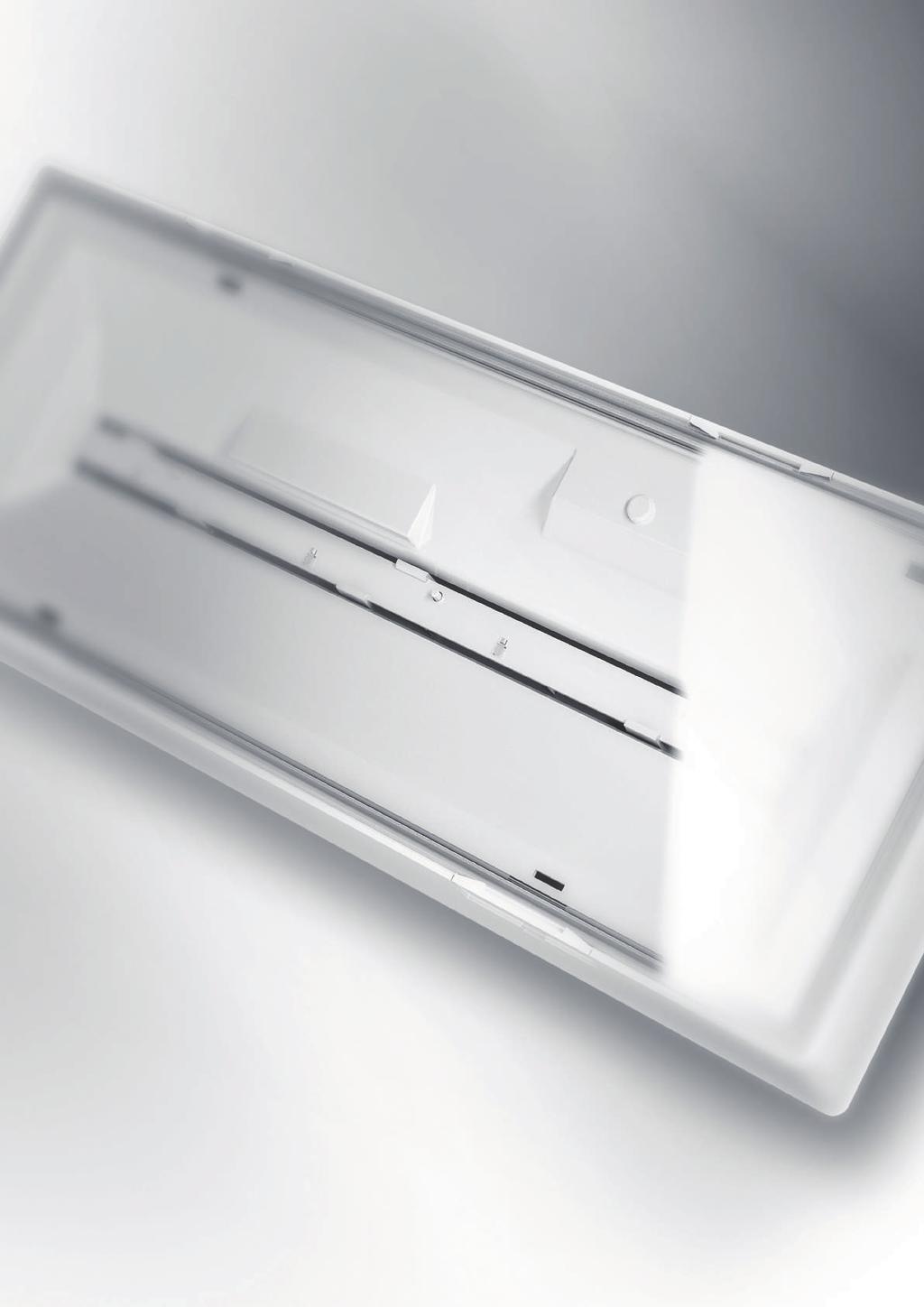 Stort kopplingsutrmme med många kabelingångar NÖDBELYSNINGAR ELX ENKEL INSTALLATION FÖR ÖKAD SÄKERHET Nödbelsning med batteribackup för utrmningsvägsarmatur med 3 tim eller 8 timmars brinntid