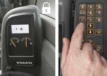 UTRUSTNING = Standard = Tillval Undervagnsutrustning 300 mm gummiband 300 mm stålband Standard schaktblad Hydrauliskt vinkelblad Hydraulutrustningar Proportionerlig fingertoppsstyrning för