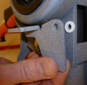 Montering av Antislip tejp Obs! Stegen bör vara bortmonterad.