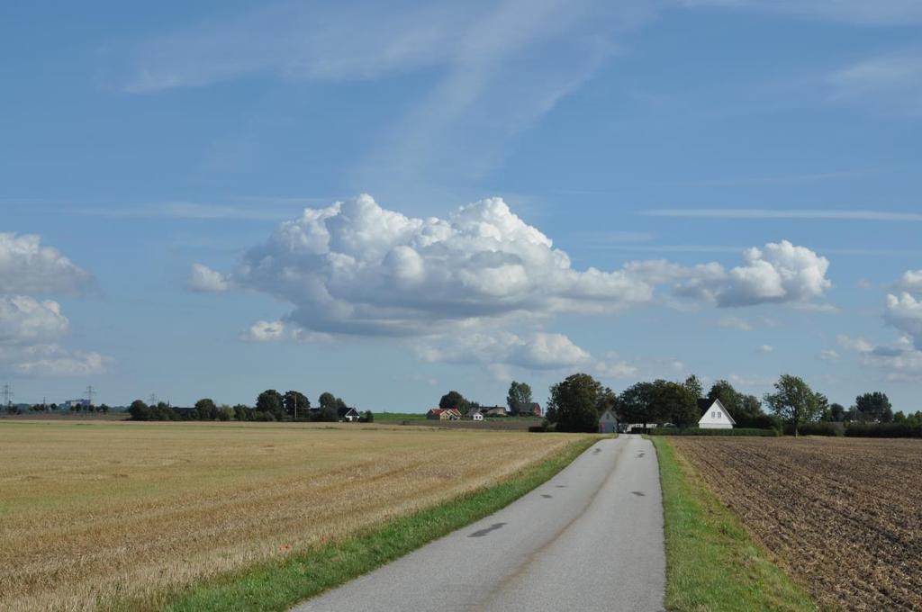 1 Om cykelkartan Att cykla är hälsosamt, miljövänligt, ekonomiskt och ofta avkopplande. Runt tätorterna finns det gott om cykelvägar för alla typer av cyklande. Välkommen till vår karta för cyklister!