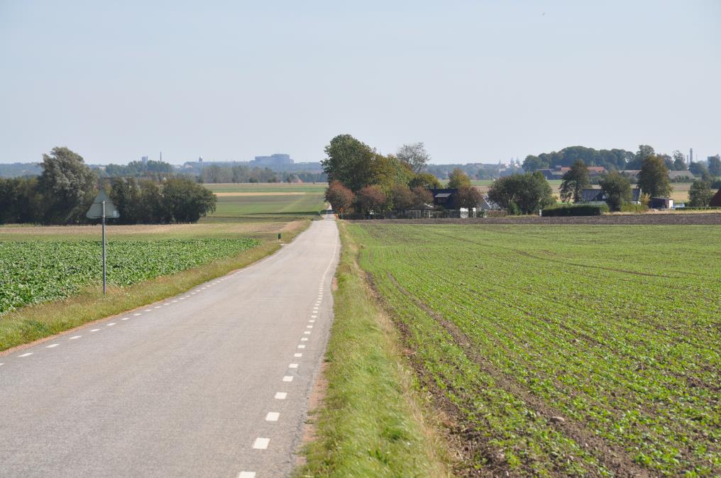 5 Väg med låg trafik nordväst om Lund. Mer trafik I denna kategori upplever man vägen som fullt möjlig att cykla på, i varje fall utanför pendlingstiderna.