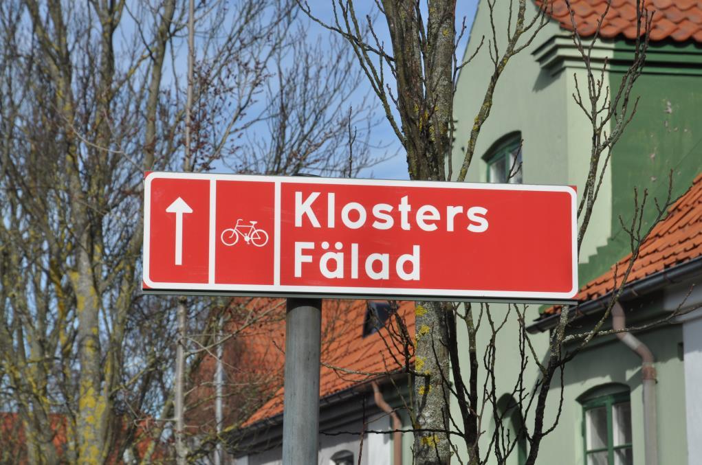 8 Cykelstråk Röd färg visar cykelstråk som är den snabbaste vägen mot centrum. Den röda färgen används också inom de större orter där det finns ett system av cykelleder.