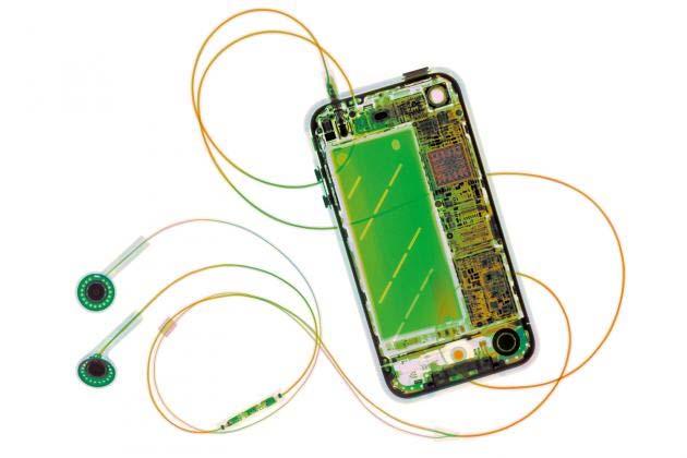 Exempel på strategiska ämnen i elektronikprodukt Oscillator Neodynium, Wolfram Batteries Lithium, Cobalt, Cerium, Nickel, Lanthanium, Solder pads Nickel Ceramic capacitor Palladium,