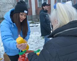Uppsala Stadsmission rekryterar volontärer utifrån det behov som besökare, deltagare och personal inom de olika verksamheterna uttrycker.
