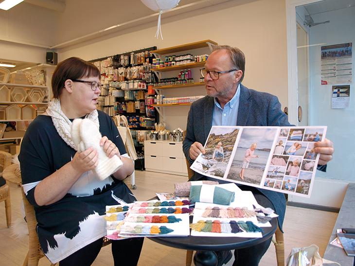 Jag har känt mig välkommen i varje butik jag besökt. Det är kaffe då jag kommer och kramar då vi skiljs åt.