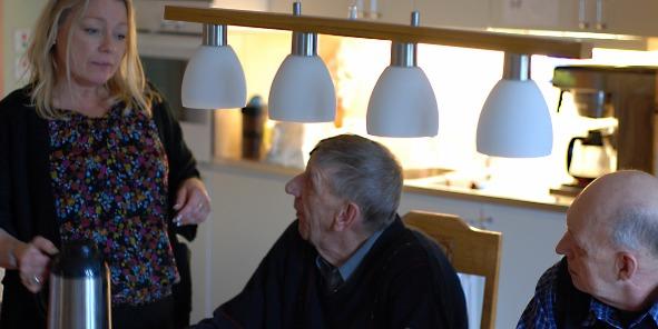 2012-04-11 Husaren i Axvall - Besök hos Therese Martinsson Jag och Christer besökte kafét på
