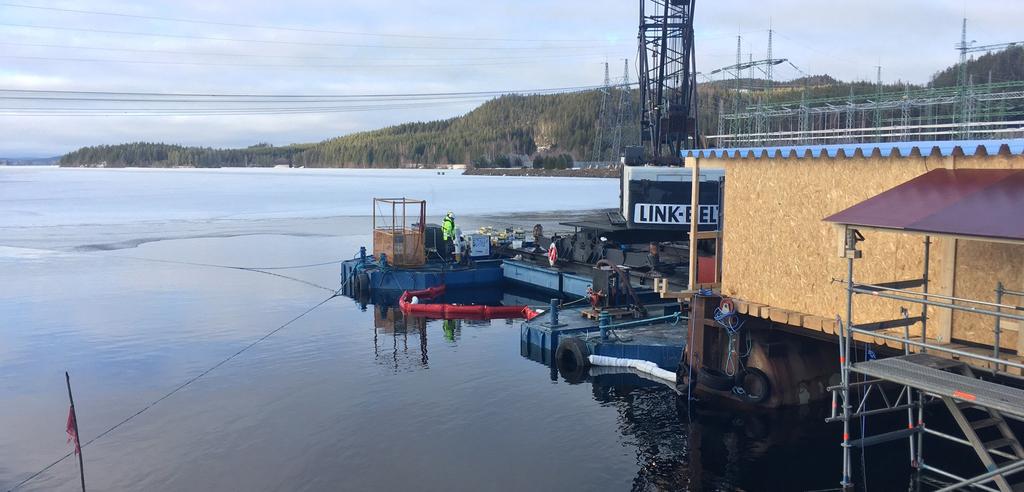 Undergjutningsbruk/Expanderbetong Vid undergjutningar är det extremt viktigt att utfyllnaden av hålrummet blir totalt samt att inget glapp uppstår mot de motgjutna ytorna för att lasterna på ett