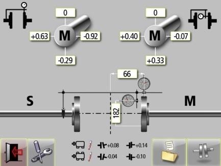 I exemplet ovan ska den rörliga maskinen justeras vertikalt till en position med ett vinkelfel på +0,08 mm/100 mm och en offset på +0,14 mm.