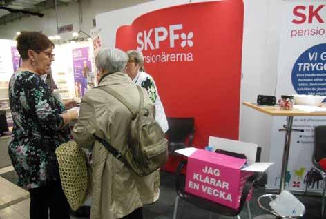 00 med mingel och gott prat. Ordförande Gunilla Laudon hälsade de nästan 100 medlemmarna hjärtligt välkomna till festen.