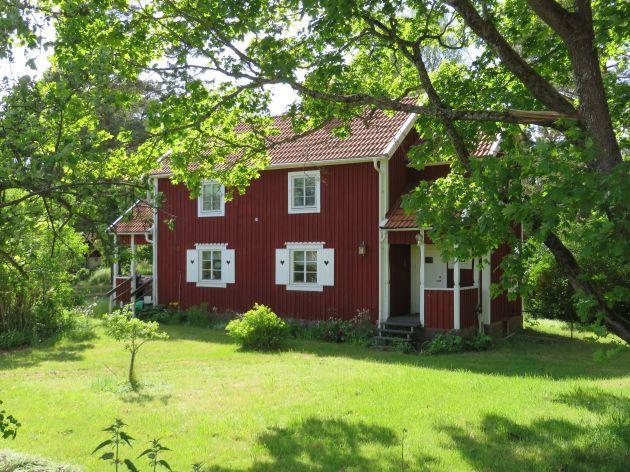 Emmabo 1:698, Hjärter-huset