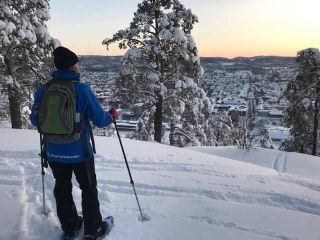 Snöskor Grenledare: Carola Nordström Kajak Grenledare: Lars-Håkan Edberg Två ledare utbildade sig i januari till ledare i snöskovandring och snöskoträning.