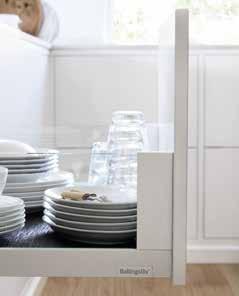 68 KÖK Design Box i plåt med glas Design Box i trä Projektlåda ådor och funktion Det mest använda i köket är lådorna. De belastas varje dag. Ballingslövs lådor är riktiga slitvargar.