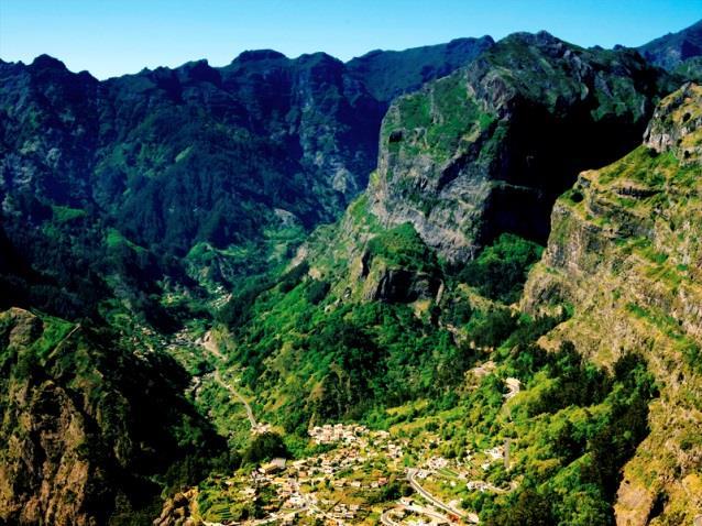 Madeira, Santo da Serra Funchal, 7 nätter 5(8) Dag 8 Hemresa En vecka går fort och har du möjlighet rekommenderar vi att du stannar ytterligare några dagar eller kanske en vecka.