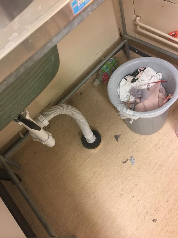 Här MÅSTE en förbättring ske och låter man bli så resulterar det i extra kostnader för både medlemmen och för föreningen. Inte vill man betala extra för städning i tvättstugorna?