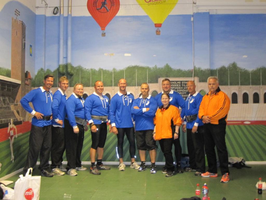 DM Årets distriktsmästerskap i bänkpress gick i år hos Sundbybergs TK på klassisk lyftarmark där den sportsliga delen gav 4 guld och 2 silver på 7 deltagare får anses som väl godkänt.