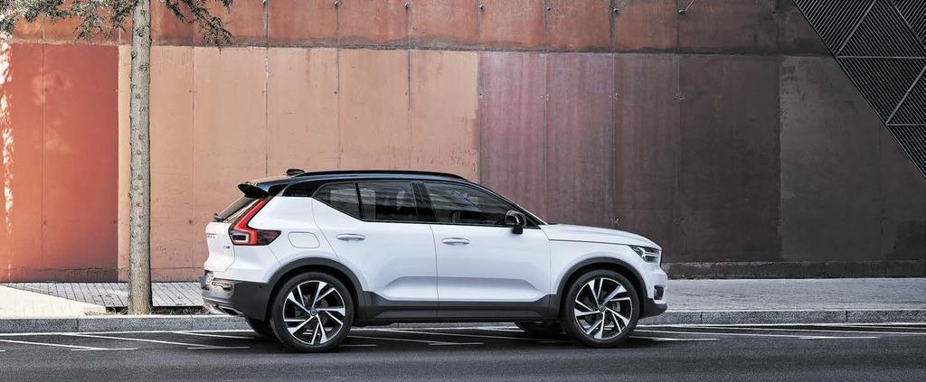 10 TROSA STADSLOPP Juni 2019 VOLVO XC40 T3 FRÅN 2 749: /MÅN EN KOMPAKT SUV MED STOR PERSONLIGHET Volvo XC40 är inspirerad av storstadspuls och är utrustad med allt du behöver för att ha det bra.