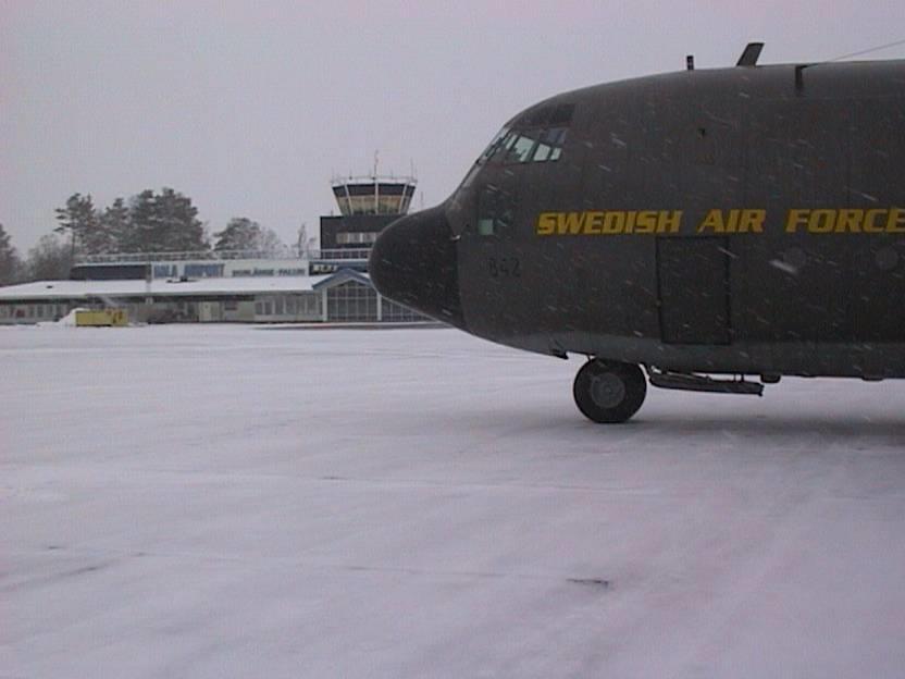 Försvarsmakten hos Dalaflyget En flygplats är en viktig infrastruktur för Försvarsmakten.
