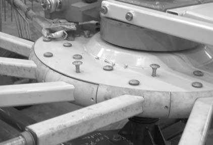 9 Däckutrustning Däckutrustning Dimension Lufttryck Chassi. *380 / 54-7 38A8 Flot+ ET -54 2. *340 / 55-6 33A8 Flot+ ET -50/6L 3. *5.