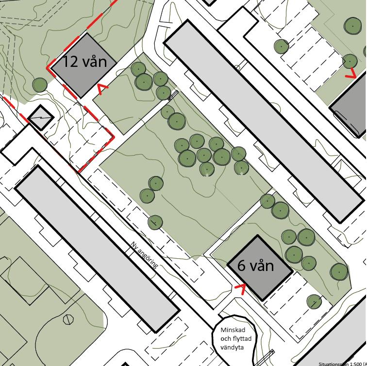 Gällande stadsplan är från 1969 och anger prickad mark där byggnaden är föreslagen att placeras. Det finns en tomtindelning från 1970. Kringliggande bebyggelse är ca 7 våningar.