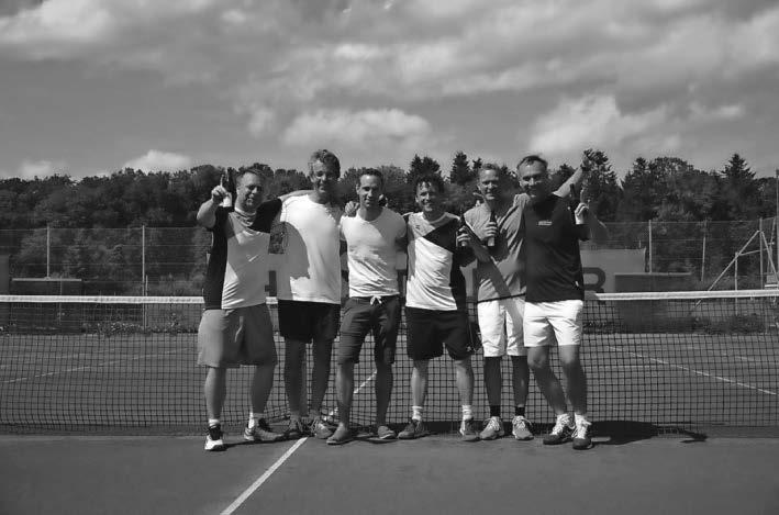 zweiten Satz für sich entscheiden. Doch das Matchglück sollte nicht auf unserer Seite sein: Fabio verlor den Matchtiebreak mit 8:10, Robin noch unglücklicher mit 12:14 und Felix mit 4:10.