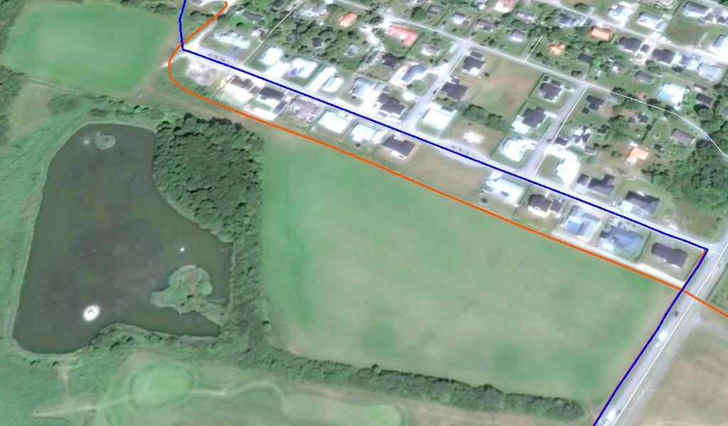 5.1 BEFINTLIGA VA-LEDNINGSNÄT Figur 10 - Befintligt VA-ledningsnät för vatten och spillvatten I det redan befintliga bostadsområdet norr om fastigheten Torstäva 13:9 finns allmänna spillvatten- och