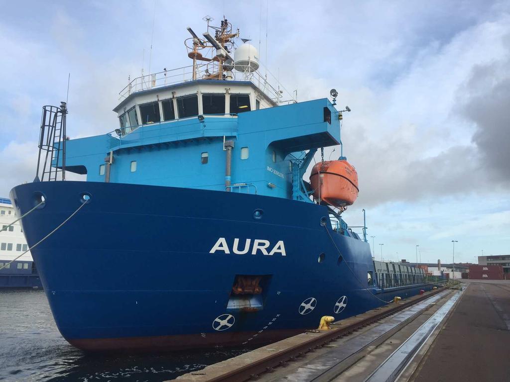 Martin Hansson Sveriges Meteorologiska och Hydrologiska Institut Oceanografiska Laboratoriet Dnr: S/Gbg-17-7 17--1 Rapport från SMHIs utsjöexpedition med M/V Aura Expeditionens varaktighet: 17-- -