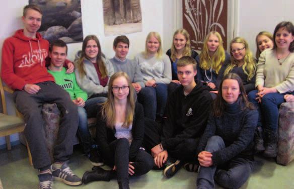 Safari-14 under förberedelsekursen i Vasa i januari. Tre av deltagarna saknas på bilden. Foto Brita Jern Safari-14 Ungdomssafariresorna till missionsfältet vart fjärde år är numera en tradition.