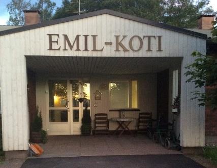 Sida 15 / 28 Emil-hemmet Emil-hemmet är en hemlik enhet som producerar boendeservice för personer med minnesstörningar. Vi arbetar för att skapa en trygg, lugn och rofylld miljö för de boende.