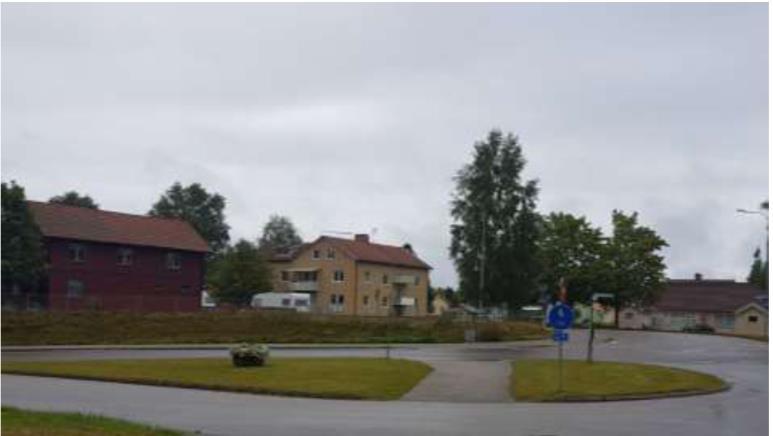 NY GÅNG- OCH CYKELVÄG Förlängning av genomfartsstråket söderut utmed Skolgatan fram till Älgarås kyrka.