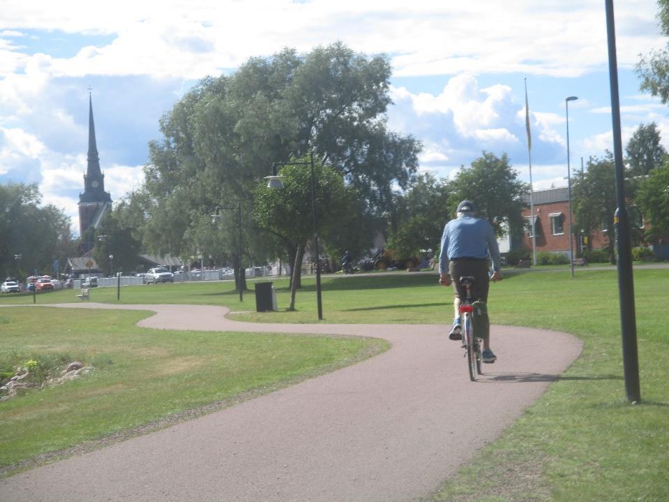 Strategier - Planera för cykeln i Mora Översikts- och detaljplanering Det är i planeringsskedet de fysiska ramarna för cykeltrafikens möjligheter sätts.