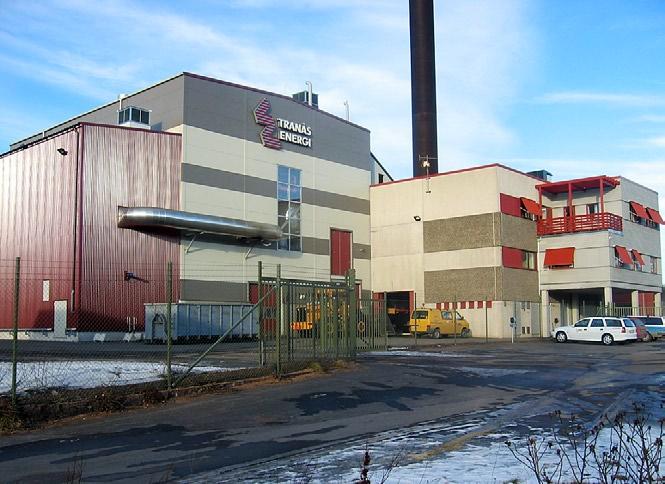 Tranås Energi AB Tranås Energi AB bildades 1988. Bolaget ingår i en kommunal koncern under Tranås Stadshus AB, som är helägt av Tranås kommun.