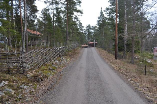 Bergbrinken Se planritning T-31-1-04, normalsektionsritning T-31-2N-02, profilritning T-31-2Q- BE01, tvärsektionsritningar T31-2S-BE01, T-31-2S-BE02 Befintliga förhållanden Figur 14 Bergbrinken