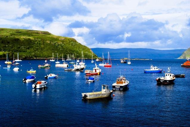 Skye, Armadale Portree, 7 nätter 3(6) mot Portree. Leden tar dig söderut och du följer till en början kustlinjen innan du vandrar upp på klippornas höjder varifrån du får otroliga utsikter.