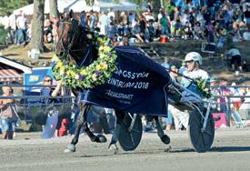 redagen är även förfest till den stora dagen, Stordagen lördag 13 juli, då vi kör V75 och Årjängs Stora Sprinterlopp.