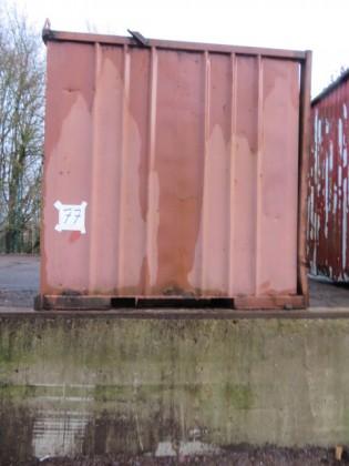 Container ca 2 x 2m med