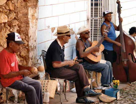 Dag 7 19 nov Santiago de Cuba Vackert inklämd mellan bergskedjan Sierra Maesta och turkosblå karibiska havet