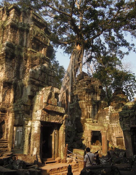 RESEDAGBOK 19 februari Via Ho Chi Minh City nådde vi så småningom Siem Reap närmare 10-tiden på förmiddagen.