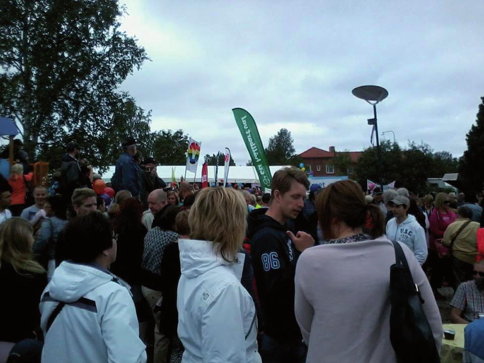 Redaktionellt Bilder från Pride i Luleå o Pajala REDAKTIONELLT OM KAMPVILJAN (KV)