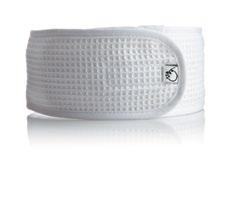 97101215 CREAMY HYDRATING MASQUE En oas för torr hud. Innehåller sackaridisomerat som binder fukt samt tallkotts- och kaktusextrakt.