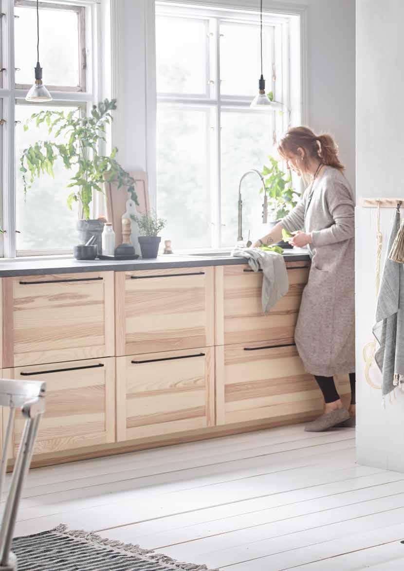 Rejäl ved för en rejäl brasa Vi gillar att elda mycket, med stora vedklabbar och sökte en