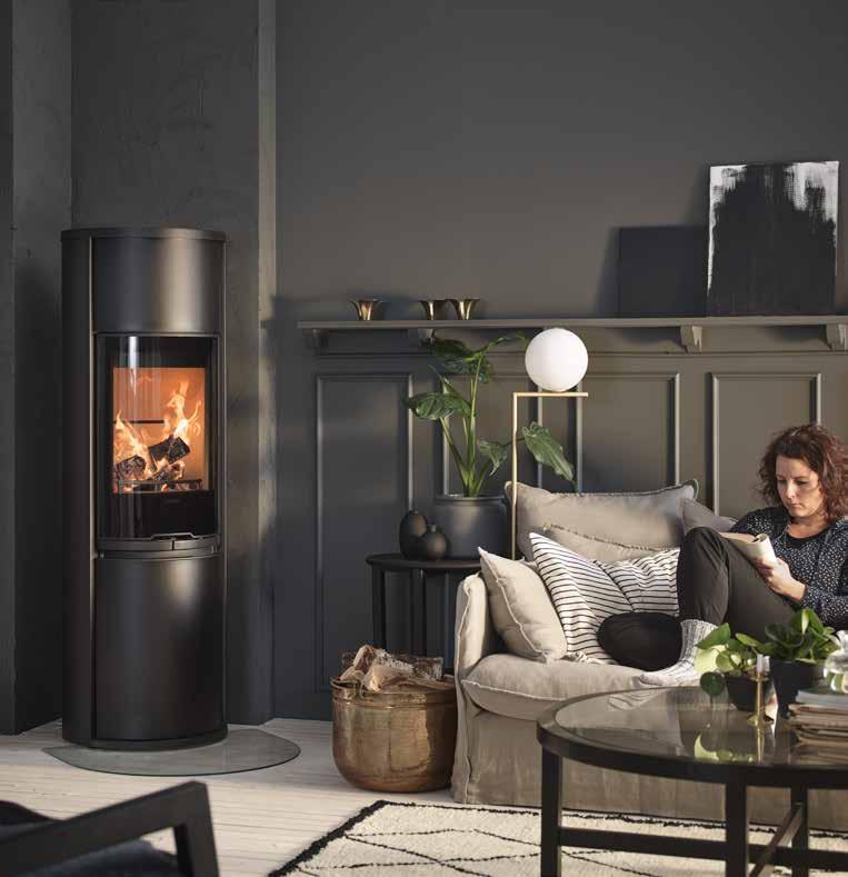 Tillbehör: Gjuten-, täljsten- eller glastopp, fristående, formanpassad vedförvaring, powerstone 50 kg, fläkt. Samtliga modeller har lucka för den nedre delen.