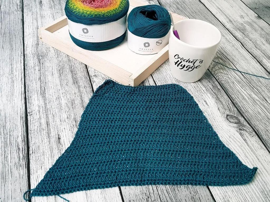 Nu är överdelen färdig och du ska ha totalt: S = 68 m M = 76 m L = 88 m XL = 96 m Design