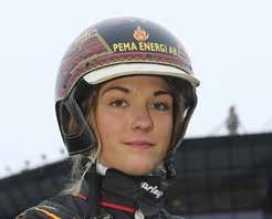 Totalt antal segrar 2019: 6 HÄT: FAT FOOD HANOVER Ägare: Team Westholm AB, ala Tränare: Jörgen Westholm, mme DamM 2019 6.