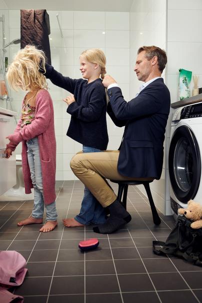 Balansräkning i sammandrag (IFRS) Stark finansiell ställning Mkr 31 mar 2019 31 mar 31 dec Materiella anläggningstillgångar 26,6 9,0 9,2 Finansiella anläggningstillgångar 40,0 88,7 42,0