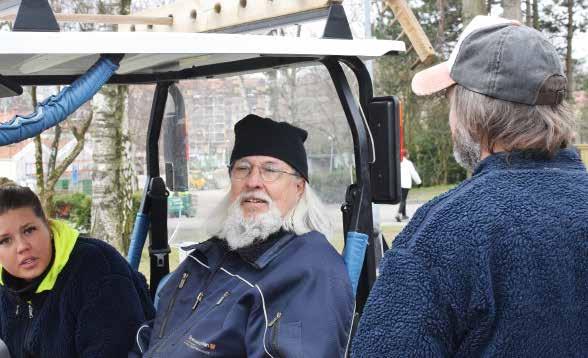 66 Bristen på arbetsledare inom kyrkogårdsförvaltningar är stor och bristen kommer att hålla i sig. Historiskt har många arbetsledare rekryterats internt bland de fast anställda kyrkogårdsarbetare.