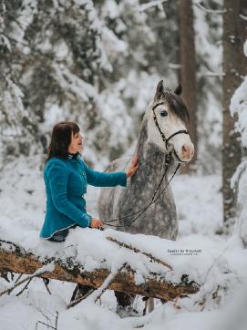Har sedan 2013 tränat regelbundet för den världsledande Honza Bláha i frihetsdressyr Foto: Equine by Wengdahl och följer hans koncept Line free collection.