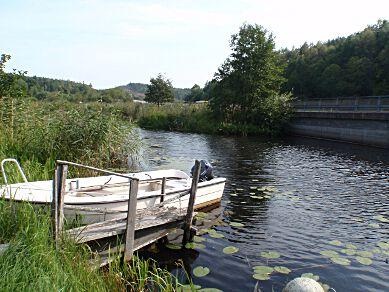 D9. Råckstaåns utlopp, Läggesta SE657136-157645 (vattenförekomst) Län: 4 Södermanland Beskuggning: saknas Kommun: Strängnäs Vattennivå: medel Koordinater: 6569225/624018 (SWEREF99 TM)