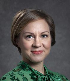 9 STOCKMANN OYJ ABP // FÖRVALTNING 2018 MAIJU NISKANEN f. 1977 BA Direktör, varuhusfunktioner 2016- ANNA SALMI f. 1979 Direktör för kundrelationer 2016- ELENA STENHOLM f. 1971 Pol.mag.