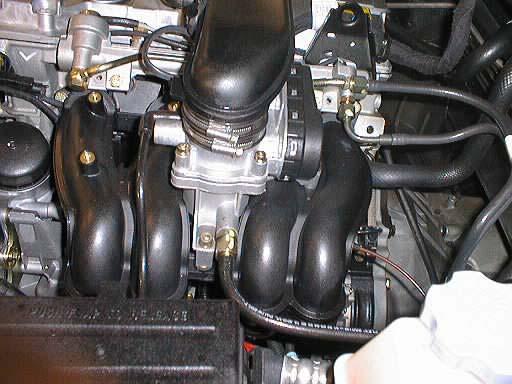 CHRYSLER PT CRUISER 2.2 CR 6 5/6 med den bifogade O-ringen, använd inte aluminiumpackningen. ra åt värmaren med en specialnyckel (I), eventuellt en modifierad 32mm hylsa (II).