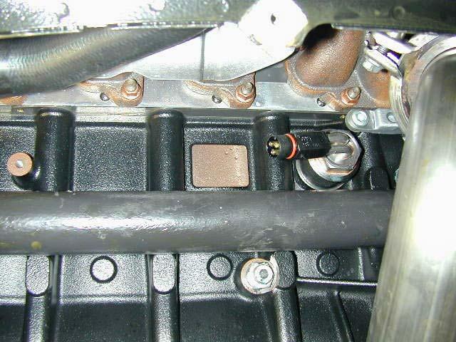MERCEES A 160/ 180 Cdi, A 200 Ci 8 6/6 G OTE! Make sure that the cable cannot come into contact with the driveshaft.!! arauf achten, das die Leitung nicht mit der Antriebswelle in erührung RUS ВНИМАНИЕ!